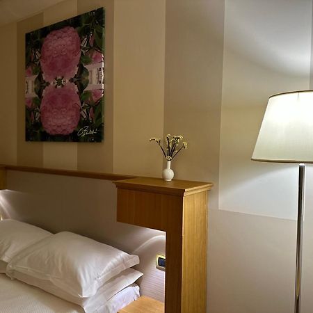 Relais Concorde Aparthotel Grottammare Exteriör bild
