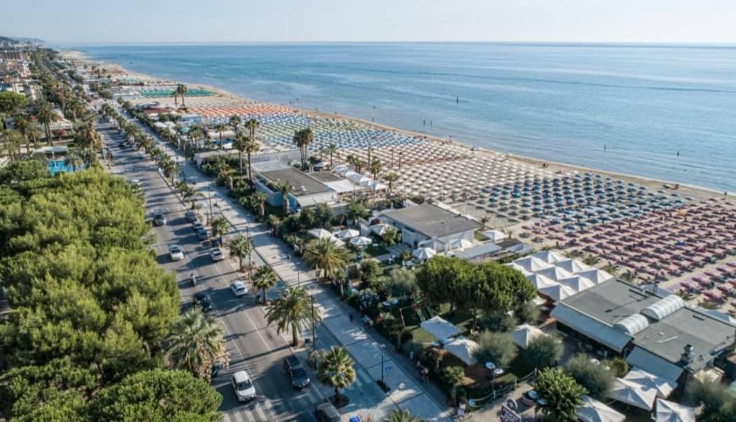Relais Concorde Aparthotel Grottammare Exteriör bild
