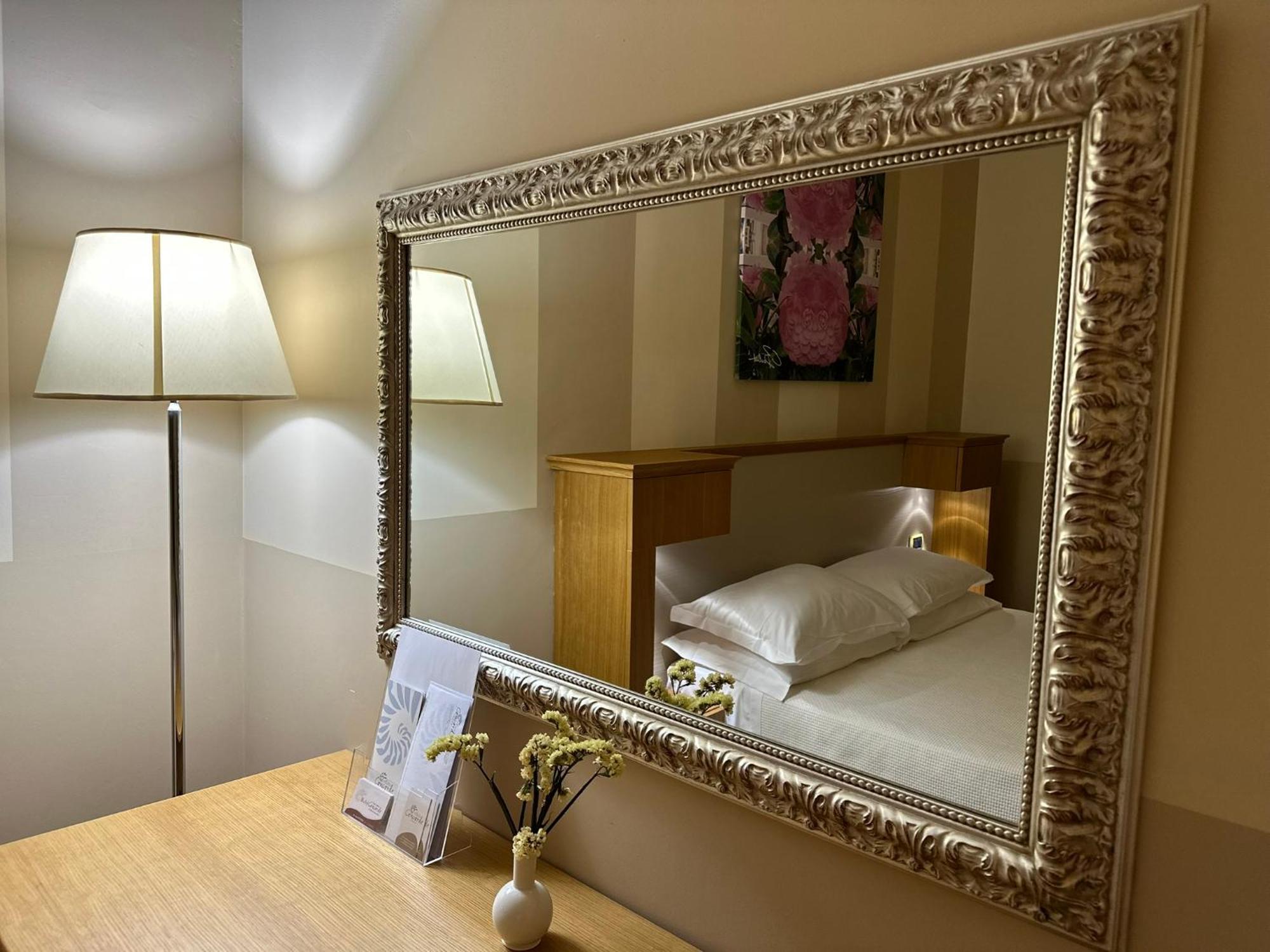 Relais Concorde Aparthotel Grottammare Exteriör bild